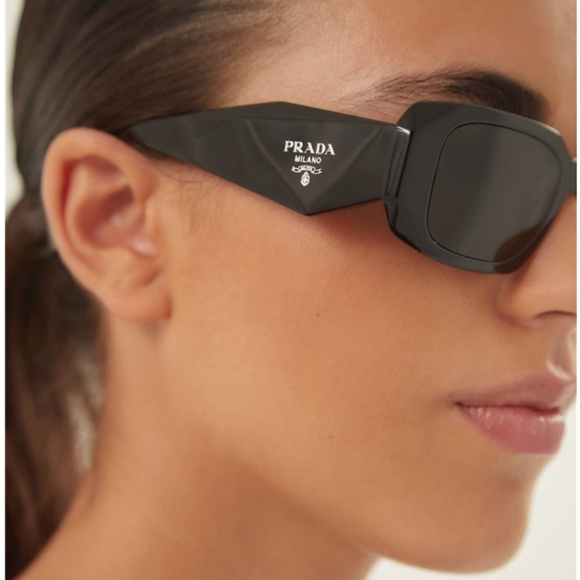 PRADA Sunglasses - Picture 4 of 9